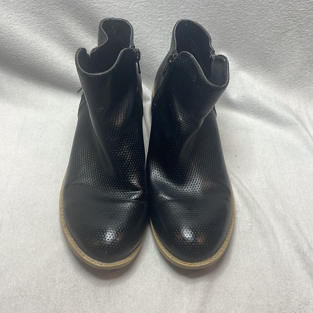 Bata Black Leather Bootie Size 38